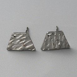 304ステンレススチールのテクスチャードジオメトリスタッドピアス金具（穴付き）  ステンレス鋼色  台形  9x12mm  穴：1mm  ピン：0.6mm&nbsp;STAS-WH0027-54N