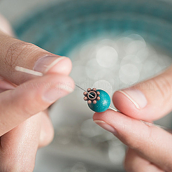 5色合金デイジースペーサービーズ500個  花  ジュエリー製造用品の金属パーツ  ミックスカラー  5x1.5mm  穴：1.8mm  100個/カラー&nbsp;TIBEB-GO0001-05
