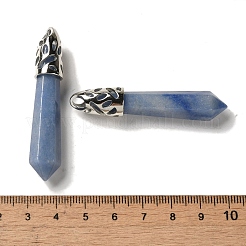 染色・加熱された天然ブルーアベンチュリンの尖った大きなペンダント  ラックメッキのファセット加工された弾丸チャーム、プラチナメッキの真鍮製金具  56~65x11~11.5x10~10.5mm  穴：4mm&nbsp;G-Z055-01P-01