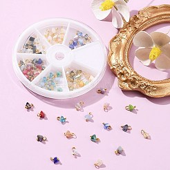 90 個 6 色の電気メッキガラスチャーム  真鍮のループを有します  三角形  ミックスカラー  8x6x4.5mm  穴：1.8mm  15個/カラー&nbsp;GLAA-FS0001-68