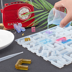 Diyキーホルダー作成キット  アルファベットのシリコンモールドを含む  アイアン製キーリング  プラスチック移送ピペット  使い捨てラテックス指サック  計量カッププラスチック工具  シリコンペンダントモールド  ホワイト  シリコンモールド：3個&nbsp;DIY-CA0001-69