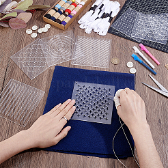 刺繍ツールセット  アクリル描画線テンプレートを含む  ポリコットン刺繍糸  ゴム製の使い捨て指サック  鉄製の毛糸針と指ぬきリング  ミックスカラー  119.5x119.5x2.5~3mm  4個/セット  1セット&nbsp;EMBR-BC0001-06