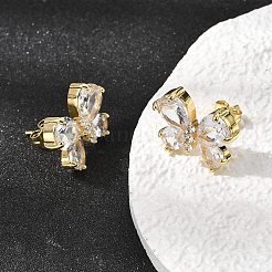 蝶のモチーフの真鍮製クリアキュービックジルコニアスタッドピアス（女性用）  ゴールドカラー  15x20mm&nbsp;EJEW-A162-02G