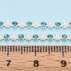 鉄ラインストーンカップチェーン  アブソリュートプラスチック模造パール  スプールで  銀  空色  2.5x2x2mm  約10ヤード/ロール&nbsp;CH-N005-02C