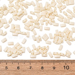 MIYUKIハーフティラビーズ  日本製シードビーズ  2の穴  （htl491) アイボリーパール セイロンラスター  5x2.3x1.9mm  穴：0.8mm  約12500個/500g&nbsp;SEED-MY05-HTL491