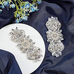 2 個のホットフィックスラインストーン  パッチにアイロン  プラスチックパールビーズ付き  結婚式のテーマ  ドレスシューズ衣服装飾  花  クリスタル  125x45x7mm&nbsp;DIY-FG0002-53