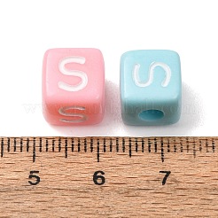 オペークアクリルヨーロピアンビーズ  大穴ビーズ  文字sのキューブ  ミックスカラー  10x9x9~9.5mm  穴：4mm  約580個/500g&nbsp;AC-CBA7A73-01S