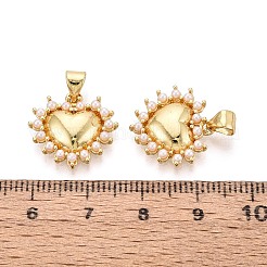 真鍮と模造真珠のペンダント  ハートチャーム  16KGP本金メッキ  16x16.5x3.5mm  穴：5x3.2mm&nbsp;KK-T080-63G