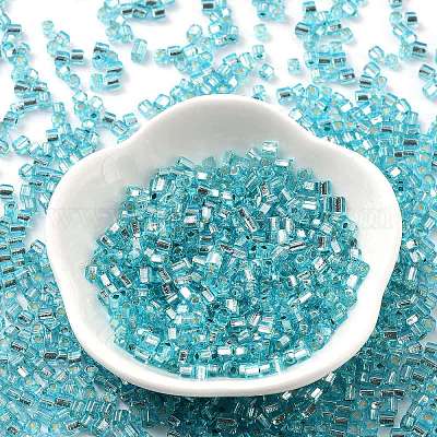 ガラスシードビーズ  銀並ぶ  正方形  空色  3~3.5x2.5~3x2.5~3mm  穴：1mm  約10714個/ポンド&nbsp;SEED-M011-01B-06-1