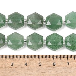 天然石グリーンアベンチュリンビーズ連売り  シードビーズで  ファセット六角形カット  六角  12x13~13.5x5.5~6mm  穴：1.2mm  約28個/連  15.55インチ（39.5cm）&nbsp;G-G144-A04-01A