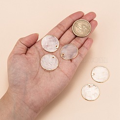 ナチュラルカピスシェルペンダント  ブラスエッジメッキ  フラットラウンド  ライトゴールド  25x1~1.5mm  穴：1.2mm&nbsp;X-SHEL-T012-07A