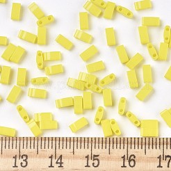MIYUKIハーフティラビーズ  日本製シードビーズ  2の穴  （htl404)不透明な黄色  5x2.3x1.9mm  穴：0.8mm  約250PCS /ボトル  10 G /ボトル&nbsp;SEED-JP0008-HTL404