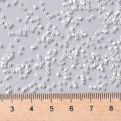 TOHOラウンドシードビーズ  日本製シードビーズ  (401) 不透明アブホワイト  15/0  1.5mm  穴：0.7mm  約3000個/10g&nbsp;X-SEED-TR15-0401