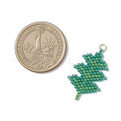 ガラスシードビーズペンダント  葉  304ステンレススチール製丸カン付き  18KGP本金メッキ  グリーン  29x18x1.5mm  穴：3mm&nbsp;PALLOY-MZ00916-03