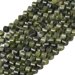 天然な中国のヒスイのビーズ連売り  多面カット  ツイスト  6~6.5x5x5mm  穴：1mm  約58~61個/連  14.17''~14.69''（36~37.3センチメートル）&nbsp;G-P611-C25-01