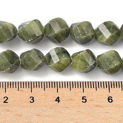 天然中国南部翡翠ビーズ連売り  多面カット  ツイスト  10~10.5x9.5~10.5x9.5~10.5mm  穴：1mm  約38~40個/連  14.96~15.35''（38~39センチメートル）&nbsp;G-C267-B20