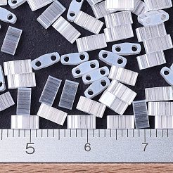 MIYUKIハーフティラビーズ  日本製シードビーズ  2の穴  （htl2548)クリスタルシルクサテン光沢  5x2.3x1.9mm  穴：0.8mm  約12500個/500g&nbsp;SEED-MY05-HTL2548