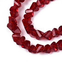 透明ガラスビーズ連売り  三角形  多面カット  暗赤色  3~3.5x4~4.5x4~4.5mm  穴：0.8mm  約121~131個/連  14.37~15.35インチ（36.5~39cm）&nbsp;X-GLAA-N018-4mm-26