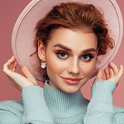 シェルパールダングルスタッドピアス1組  本物の 18K ゴールドメッキ真鍮ワイヤーラップイヤリング女性用  葉  36x17mm&nbsp;EJEW-FI0002-22B