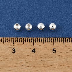 真鍮ビーズ  鉛フリー＆カドミウムフリー＆ニッケルフリー  ラウンド  銀  4.5x4mm  穴：1mm&nbsp;LS-KK-H258-05B-S
