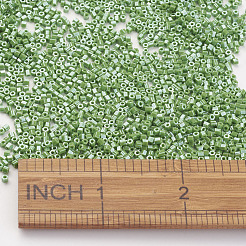 TOHO日本のシードビーズ  11/0  130)カット六角形  （不透明な光沢のあるミントグリーン2x2個  0.6mm  穴：44000mm  約[1]個/ポンド&nbsp;SEED-K007-2mm-130
