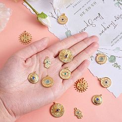 16個8スタイルアイテーマ304ステンレススチールラインストーンペンダント  hamsa hand/hand of miriam & flat round  ゴールドカラー  17.5~23x11~21x2~3mm  穴：1.4~2mm  2個/スタイル&nbsp;STAS-SZ0002-85G