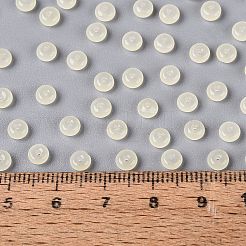 透明ガラスシードビーズ  ドーナツ  模造ゼリー  ライトカーキ  4.5x2.5mm  穴：1mm  約7031個/ポンド&nbsp;SEED-Q041-01C