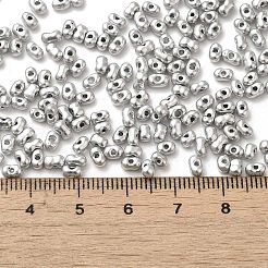 オペークガラスシードビーズ  ピーナッツ  銀  3.5~4x2~2.5x2~2.3mm  穴：0.8mm  約8000個/ポンド&nbsp;SEED-K009-06B-03