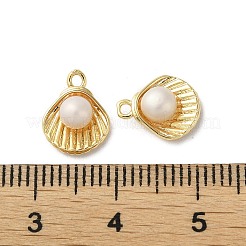 真鍮製チャーム  ABS模造パールビーズ付き  貝殻の形のチャーム  18KGP本金メッキ  10.5x8.5x4.5mm  穴：1mm&nbsp;KK-F872-05G