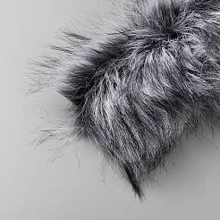 人工ウールのファーの首輪  針と糸で  ボタン  グレー  880x220x40mm&nbsp;AJEW-WH0596-731B