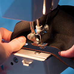5ヤードのポリエステルグロメットアイレットツイルテープトリム  カラフルな真鍮のアイレットリボン  服飾材料  ブラック  20x1mm&nbsp;OCOR-BC0005-92
