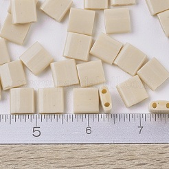 MIYUKIティラビーズ  日本製シードビーズ  2穴  (tl493) 不透明な梨  5x5x1.9mm  穴：0.8mm  約118PCS /ボトル  10 G /ボトル&nbsp;SEED-JP0008-TL0493