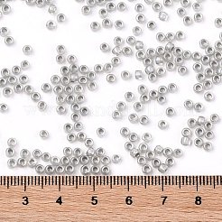 TOHOラウンドシードビーズ  日本製シードビーズ  （261)つの内側の色のabクリスタル/グレーの裏地  8/0  3mm  穴：1mm  約1110個/50g&nbsp;SEED-XTR08-0261