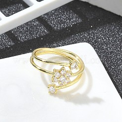 ラックメッキ真鍮マイクロパヴェクリアキュービックジルコニアオープンカフ指輪女性用  カドミウムフリー＆鉛フリー  長持ちメッキ  花  18KGP本金メッキ  13.5mm  内径：17mm&nbsp;RJEW-M028-83G