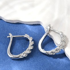真鍮クリアキュービックジルコニアフープピアス  ツイスト  プラチナ  14.5x3.5x14mm&nbsp;EJEW-Q016-15P