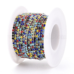 鉄ラインストーンカップチェーン  スプールで  銀  ミックスカラー  2~2.5x2x2mm  約10ヤード/ロール&nbsp;CH-N005-01