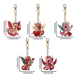 ドラゴンダイヤモンドペインティングペンダントデコレーションキット  アクリル板入り  ペンダント装飾留め金  ビーズチェーン  ラインストーンバッグ  ダイヤモンド付箋  トレープレートと接着剤クレイ  暗赤色  70x50mm&nbsp;PW-WG83859-01