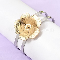 女性用ツートンカラーの304ステンレススチール製カフバングル  本金メッキ&ステンレススチールカラー  花  内径：1.93x2.36インチ（4.9x6cm）&nbsp;BJEW-Z170-01GP-02