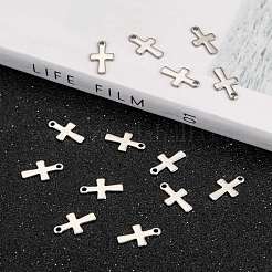 変色しにくいステンレススチールの小さなクロスチャーム  ステンレス鋼色  12x7x1mm  穴：1mm&nbsp;STAS-Q168-07