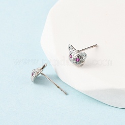 猫の形をした真鍮のマイクロパヴェキュービックジルコニアスタッドピアス  プラチナメッキ  6.5x8mm&nbsp;EJEW-L278-11P