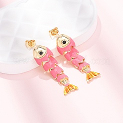 魚の真鍮マイクロパヴェキュービックジルコニアダングルスタッドピアス  エナメル付き  18KGP本金メッキ  ラックめっき  長持ちメッキ  カドミウムフリー＆鉛フリー  ミックスカラー  32.5x10mm&nbsp;EJEW-C174-05G