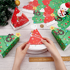 クリスマステーマの折りたたみ式三角形厚紙箱20個（2色）  クリスマスパーティーギフトラッピング用キャンディーギフトボックス  クリスマステーマの模様  ミックスカラー  完成品：12.5x6x14.5cm  10個/カラー&nbsp;CON-BC0006-96