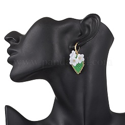 手作りのガラスシードビーズフラワーフレンチフックピアス  アクリルと304ステンレス鋼を使用  ゴールドカラー  ホワイト  40~41x20mm&nbsp;EJEW-MZ00487-04