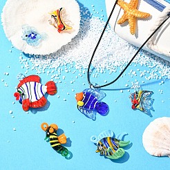 5個の手作りランプワークペンダント  魚  カラフル  38x38x16mm  穴：5x4mm&nbsp;LAMP-YW0001-68A
