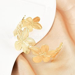 女性用真鍮フラワーカフバングル  ラックめっき  長持ちメッキ  鉛フリー＆カドミウムフリー  18KGP本金メッキ  内径：2-5/8インチ（6.55cm）&nbsp;BJEW-A090-01G