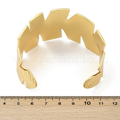 女性用304ステンレススチールカフバングル  イオンプレーティング（ip）  18KGP本金メッキ  内径：2-1/8x2-3/8インチ（5.5x6cm）&nbsp;BJEW-Z097-09G
