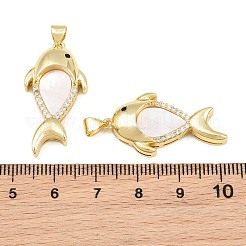 真鍮製マイクロパヴェブラックキュービックジルコニアとホワイトシェルペンダント  魚のチャーム  16KGP本金メッキ  31x16x6.5mm  穴：5x3mm&nbsp;CU-CBA9482-02G-07
