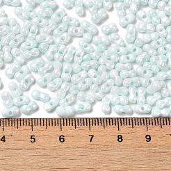 不透明色光沢ガラスシードビーズ  ピーナッツ  ライトシアン  6x3.5x3mm  穴：1mm  約7258個/ポンド&nbsp;SEED-B001-01A-02