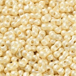 ガラスシードビーズ  不透明色の光沢  ピーナッツ  淡黄色  5~6x2.5~3x3~3.5mm  穴：1~1.2mm  約5000個/ポンド&nbsp;SEED-L011-04A-09