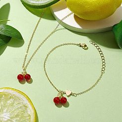 チェリーランプワークペンダントネックレス＆ハートリンクブレスレットセット  女性のための真鍮のアクセサリー  ゴールドカラー  ネックレス：15-1/2インチ（39.5cm）  ブレスレット：7-3/8インチ（18.8cm）&nbsp;SJEW-JS01299